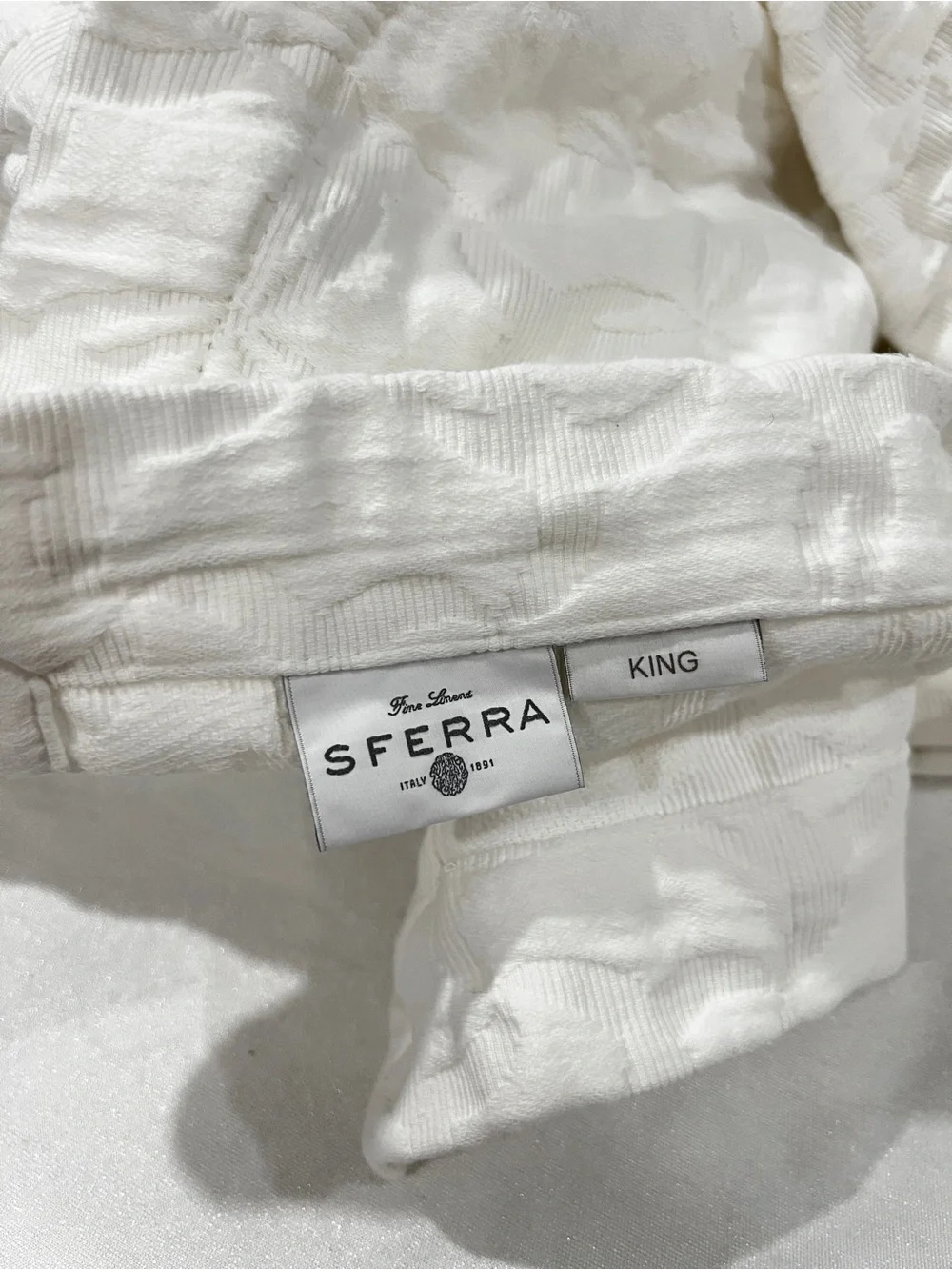 Sferra Lansone Matelasse Coverlet Blanket Cover Size king White Cotton Textured